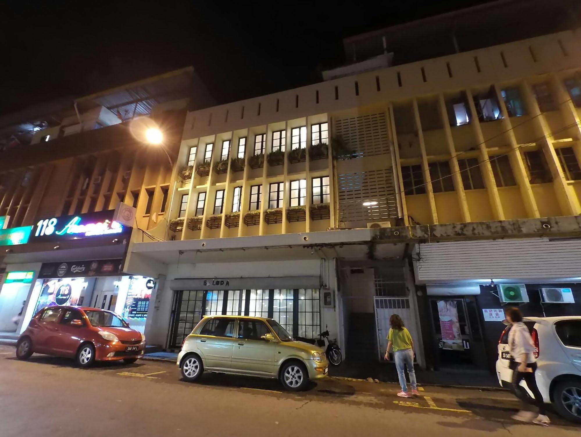 Balada Hostel Kota Kinabalu Luaran gambar