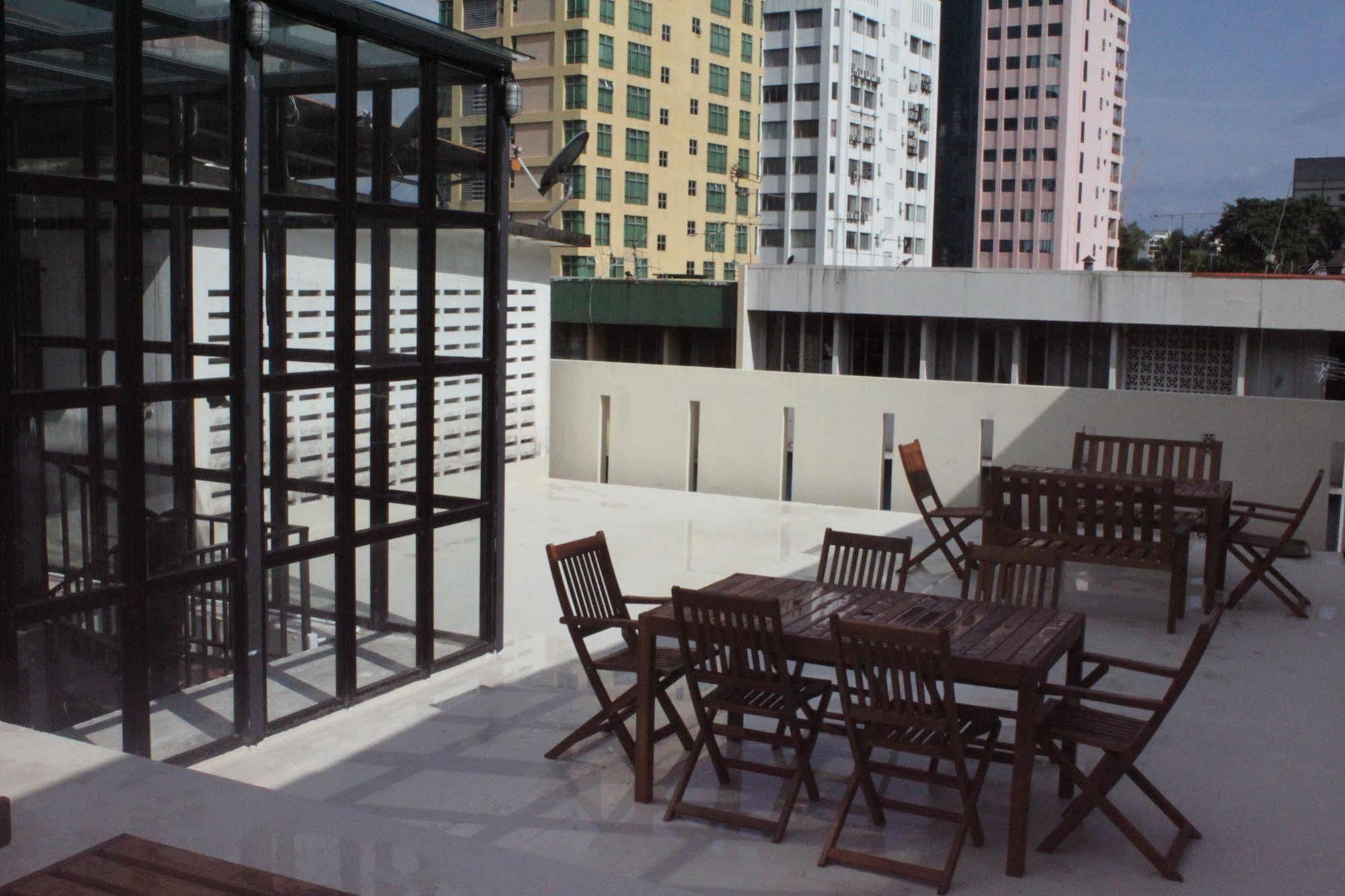 Balada Hostel Kota Kinabalu Luaran gambar